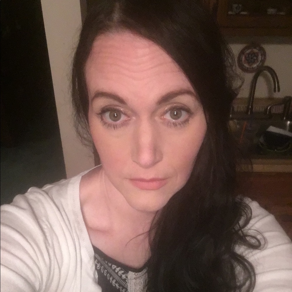 Meet your Posher, Jillian